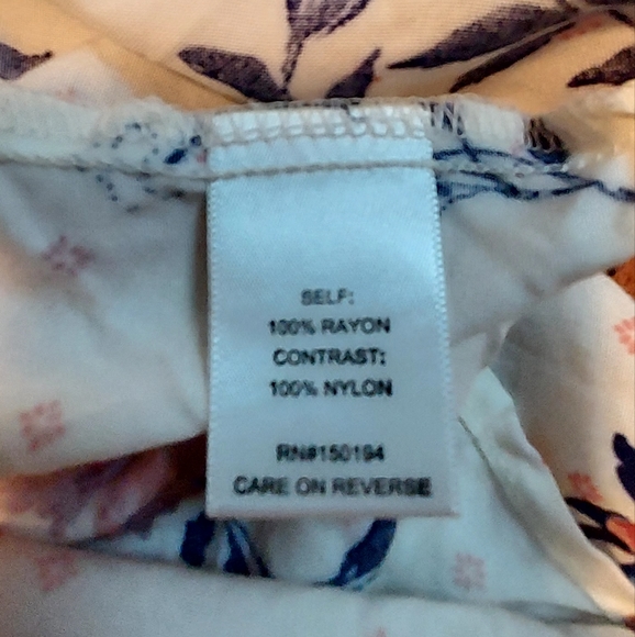 Living Doll Floral Flowy Tank-NWT - Picture 7 of 10